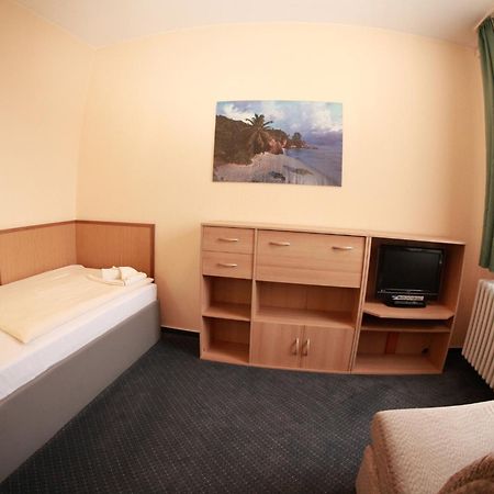 Hotel Bertramshof Wismar Room photo