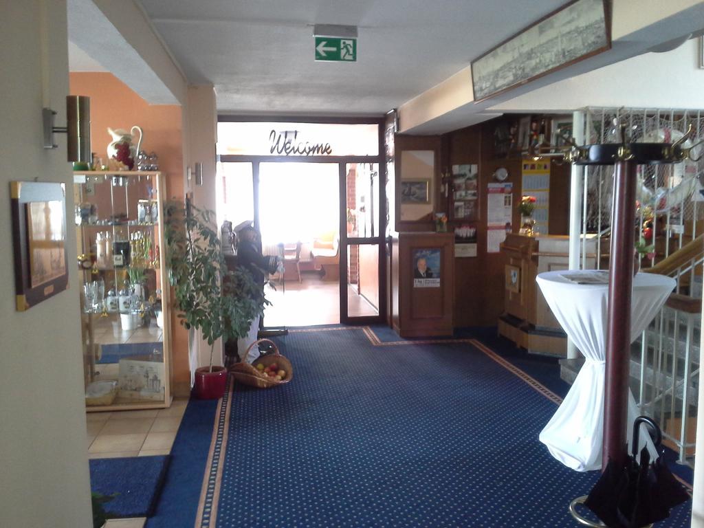 Hotel Bertramshof Wismar Exterior photo